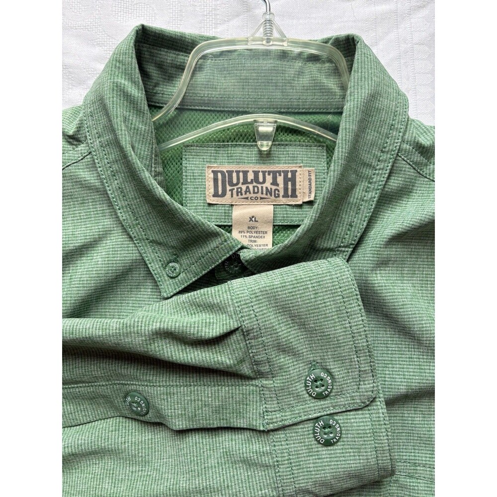 Duluth Trading Co Mens XL Green Long Sleeve Button Front Fishing Hiking Shirt St